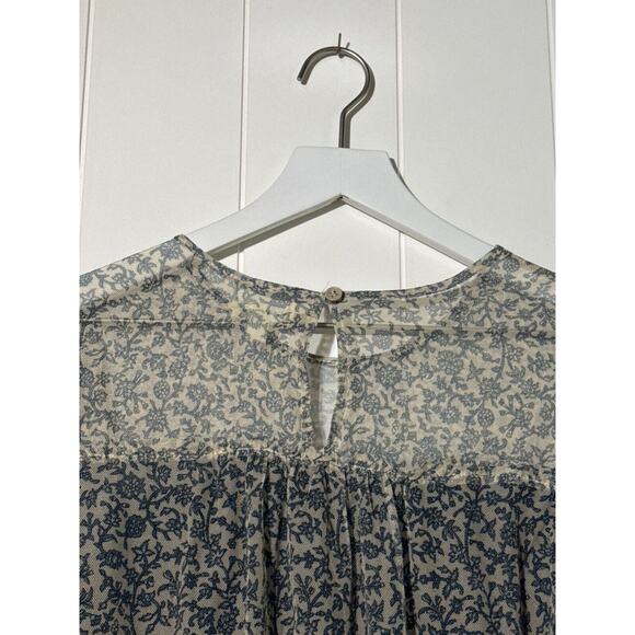 Max Studio Shirt Sheer Blouse Floral Short Sleeve Ruffle Details Size XS - Picture 6 of 9
